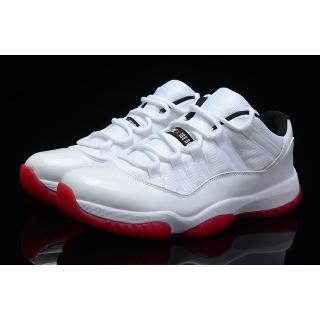 Chaussure de Basket Air Jordan 11 Retro Pour Homme Pas Cher